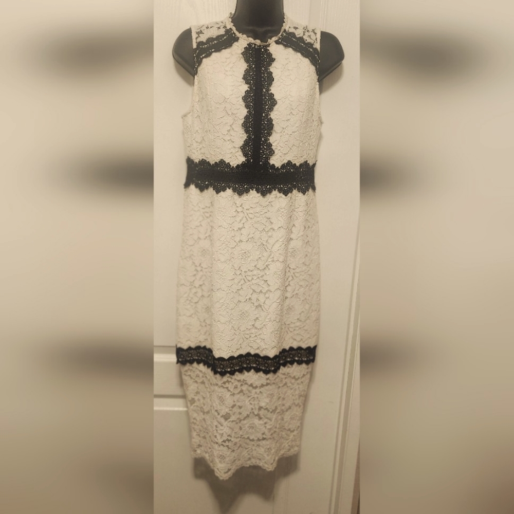 Strut & Bolt Black and White Halter Lace Midi Dress Size Medium EUC
